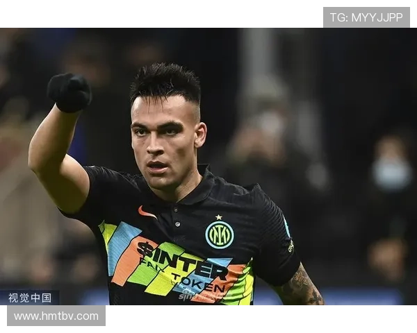 意甲查尔汗奥卢中场