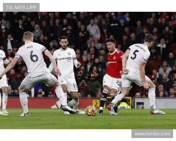 曼联进攻组织混乱问题逐步反映，关键战能力受到检验