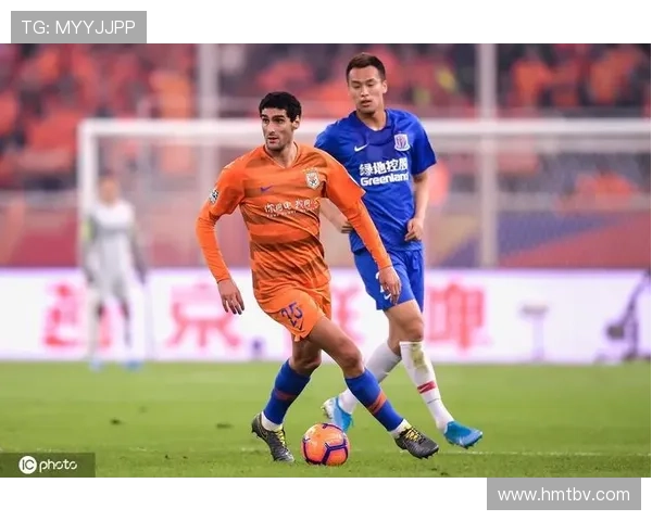 AC米兰中路进攻层次问题凸显,持续影响球队整体进攻效率与关键战能力 AC米兰中路进攻层次问题凸显,持续影响球队整体进攻效率与关键战能力